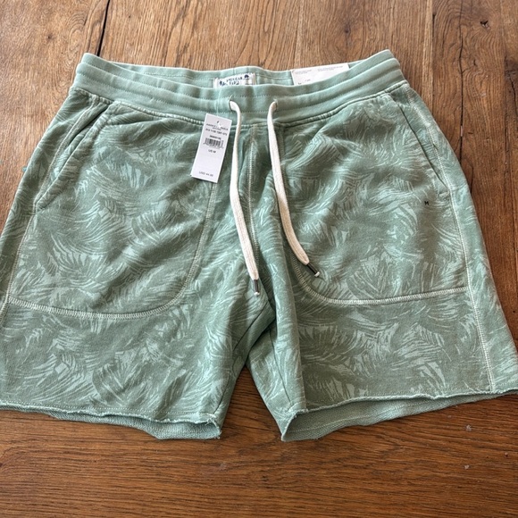 AE 5.5" Bonfire Fleece Short - Picture 2 of 5